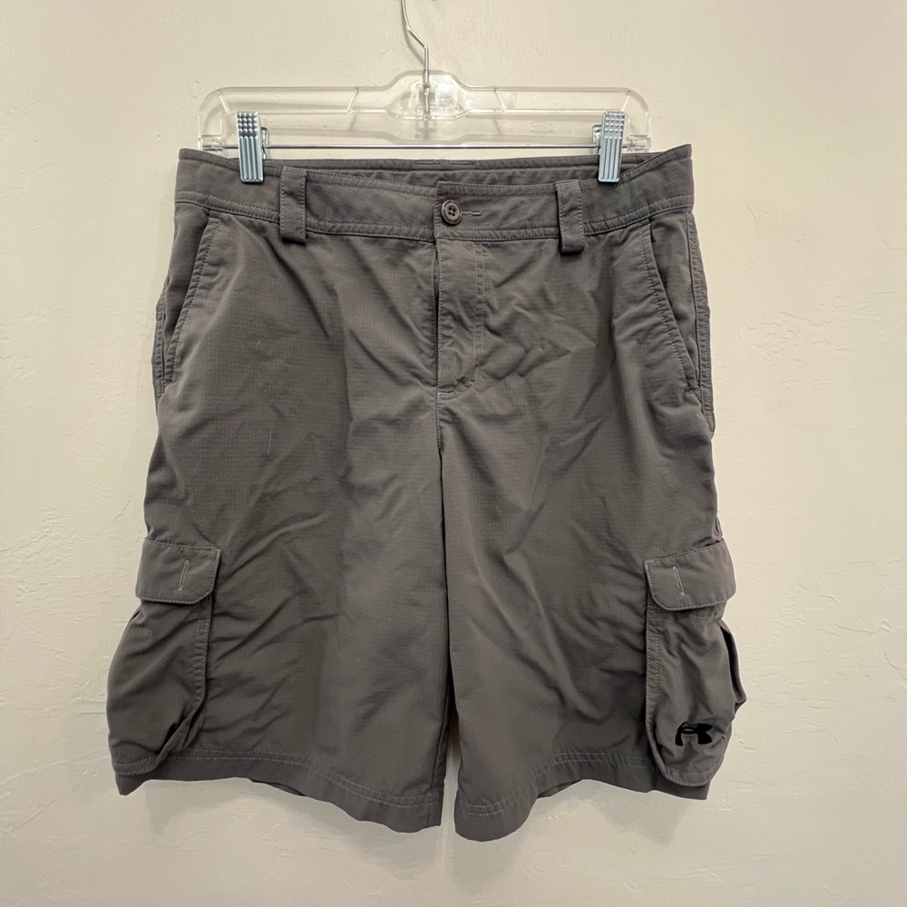 Youth Under Armour XL Gray Cargo Shorts with Adjustable Waist